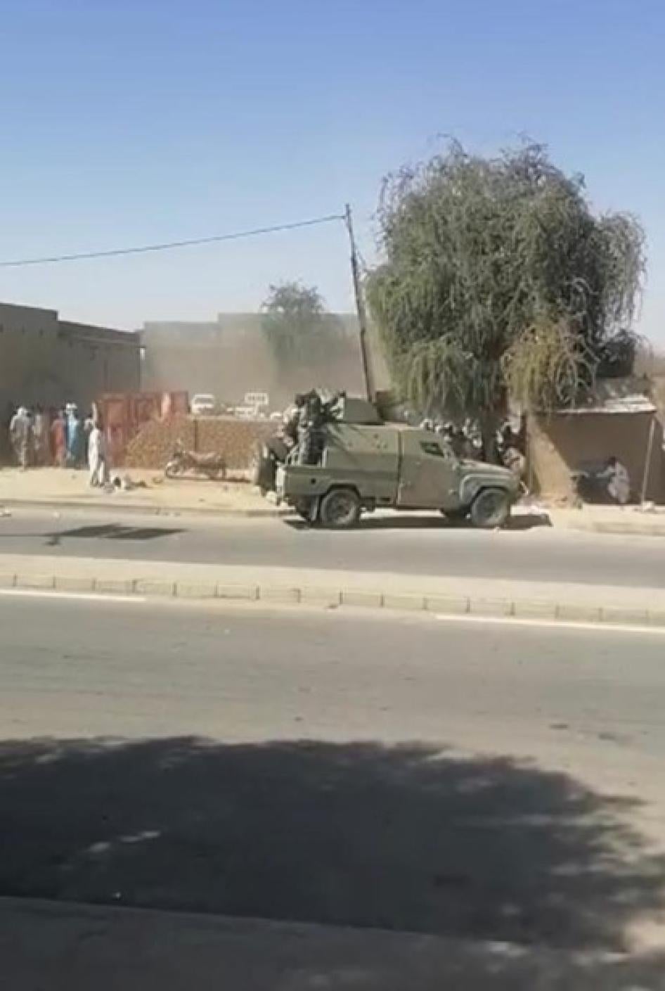 Screenshot from a January 25, 2022  video showing a military vehicle, in the city of Abéché, near the Tago Zagolocemetery where Chadian security forces indiscriminately opened fire against residents attending a burial ceremony. 
